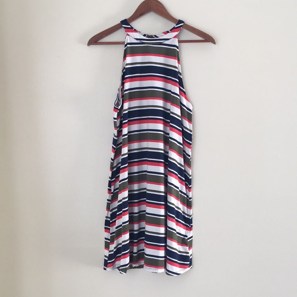 Tresics Women's  Halter Neckline Sleeveless Swing dress Size Medium